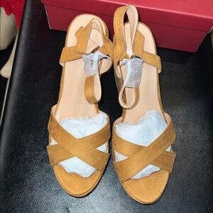 Elegant Tan Women's Sandals